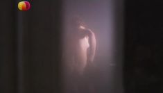 Виктория Исакова оголила грудь и попу в фильме «Посторонний» фото #3