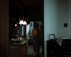 Вероника Изотова оголила грудь и попу в фильме «Приговор» фото #4