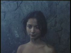 Полностью голая Елена Захарова в фильме «Приют комедиантов» фото #4