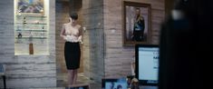 Упругая голая грудь Юлии Снигирь в фильме «Про Любовь» фото #3