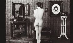 Абсолютно голая Динара Друкарова в фильме «Про уродов и людей» фото #1