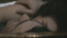 Соблазнительная Светлана Камынина засветила грудь в фильме «Простые вещи» фото #4