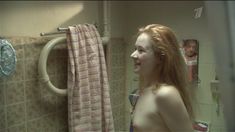 Голая грудь Татьяны Рыбинец в фильме «Развод» фото #3