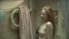 Голая грудь Татьяны Рыбинец в фильме «Развод» фото #4