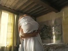 Татьяна Черкасова засветила грудь в фильме «Рейнджер из атомной зоны» фото #11