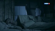 Виктория Исакова засветила грудь в сериале «Родина» фото #16