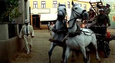 Голая попа Амалии Мордвиновой в фильме «Роковые яйца» фото #1