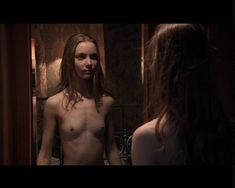 Изящная Ольга Арнтгольц оголила грудь и попу в фильме «Русское» фото #3