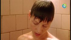 Голая попа Алёны Бабенко в фильме «Серебряная свадьба» фото #1