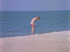 Голые сиськи Александры Захаровой в фильме «Серые волки»