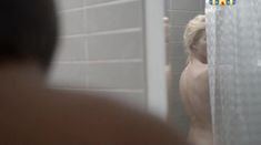 Голые сиськи Анастасии Меськовой в сериале «Сладкая жизнь» фото #60