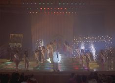 Голая грудь Амалии Мордвиновой в фильме «Сны» фото #11