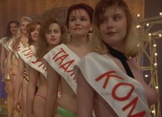 Голая грудь Амалии Мордвиновой в фильме «Сны» фото #15