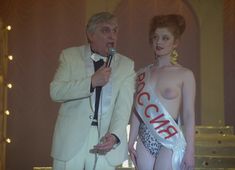 Голая грудь Амалии Мордвиновой в фильме «Сны» фото #23