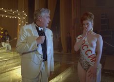 Голая грудь Амалии Мордвиновой в фильме «Сны» фото #26