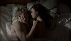 Анна Снаткина оголила грудь в сериале «Сорок третий номер» фото #12