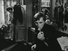 Засвет груди Марины Яковлевой в фильме «Стеклянный лабиринт» фото #2