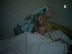 Голая грудь Александры Захаровой в фильме «Сыскное бюро «Феликс»» фото #7