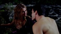 Светлана Иванова засветила грудь в фильме «Темный мир в 3D» фото #3