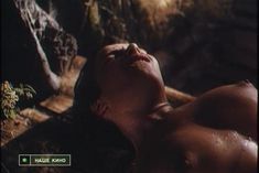 Анна Матюхина снялась голой в фильме «Третья планета» фото #16