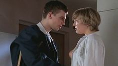 Голая грудь Татьяні Шитовой в фильме «Три сестрички» фото #2