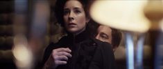 Красивая Ольга Сутулова оголила грудь в сериале «Троцкий» фото #1