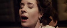 Красивая Ольга Сутулова оголила грудь в сериале «Троцкий» фото #13