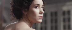 Красивая Ольга Сутулова оголила грудь в сериале «Троцкий» фото #30