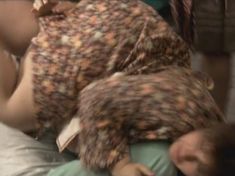 Юлия Куварзина слегка засветила попу в сериале «У каждого своя война» фото #4