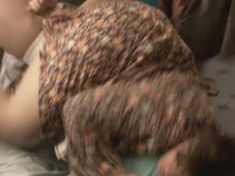 Юлия Куварзина слегка засветила попу в сериале «У каждого своя война» фото #7