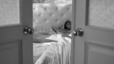 Полностью голая Юлия Пересильд в фильме «Уик-энд» фото #2