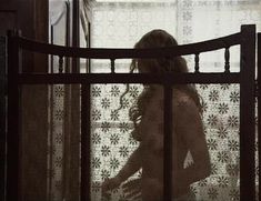 Анна Казючиц показала голую грудь в сериале «Утесов. Песня длиною в жизнь» фото #8