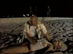 Голая грудь Александры Колкуновой в фильме «Фанат - 2» фото #4