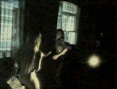 Голая попа Марии Селянской в фильме «Фанат» фото #6