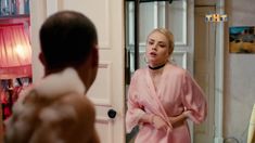 Красотка Анастасия Акатова засветила грудь в сериале «Физрук» фото #6