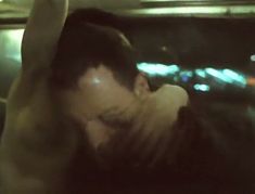 Анна Герм засветила сиськи в фильме «Часы без стрелок» фото #5