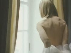 Голая грудь Ольги Будиной в фильме «Чек» фото #7