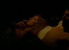 Голая грудь Веры Сотниковой в фильме «Черное море 213» фото #4