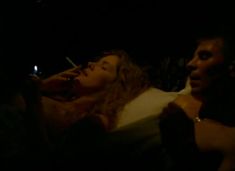 Голая грудь Веры Сотниковой в фильме «Черное море 213» фото #5