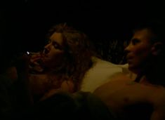 Голая грудь Веры Сотниковой в фильме «Черное море 213» фото #7