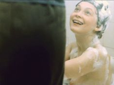 Светлана Смирнова засветила грудь в фильме «Чужие письма» фото #5