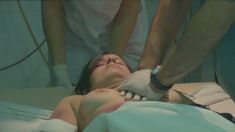 Голая грудь Сесиль Плеже в фильме «Шультес» фото #3