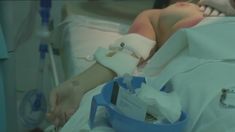 Голая грудь Сесиль Плеже в фильме «Шультес» фото #5