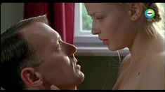 Юлия Пересильд засветила красивые сиськи в сериале «Я вернусь» фото #3