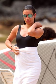 Красотка Лиа Мишель  в сексуальном купальнике на Гавайях фото #12