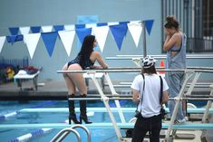 Ариэль Уинтер засветила упругую аппетитную попку на Гавайях фото #13