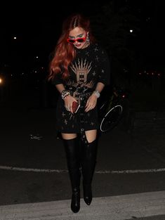 Сексуальная Белла Торн в прозрачном наряде в Ванкувере фото #10