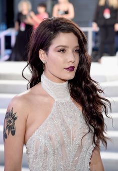 Обнажённая Холзи в прозрачном наряде на MTV Video Music Awards фото #7