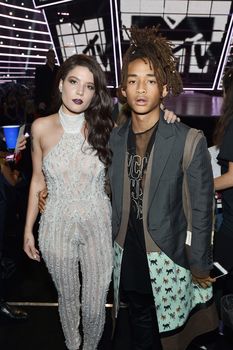 Обнажённая Холзи в прозрачном наряде на MTV Video Music Awards фото #10