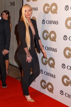 Заманчивая Игги Азалия без лифчика на The GQ Men of The Year Awards фото #8